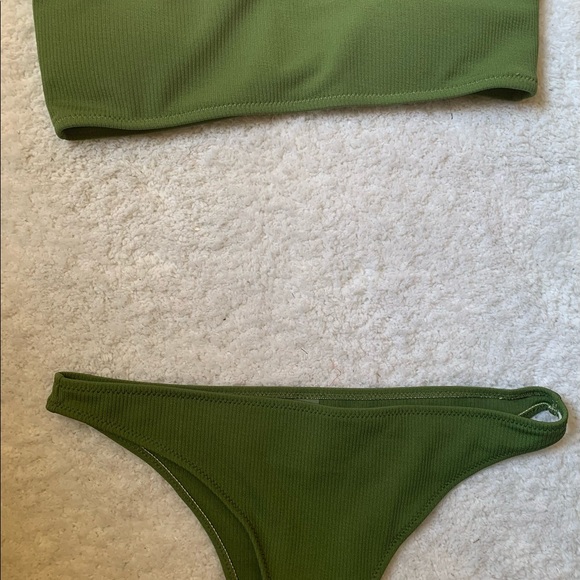 Bikini set - Picture 4 of 5